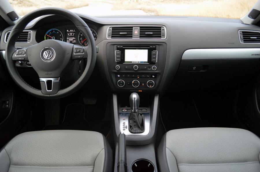  Volkswagen Jetta Hybrid 2012 года  (фото 123 из 133)